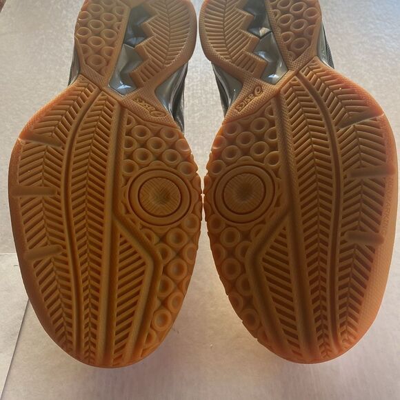 ASICS Gel Rocket Women’s Black/White Indoor Court Shoes Size 9.5 NWOT. - Picture 3 of 9